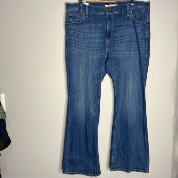 Levi's 726 High Rise Flare Jeans (plus Size) Medium Indigo Blue, size 18W - Picture 4 of 16